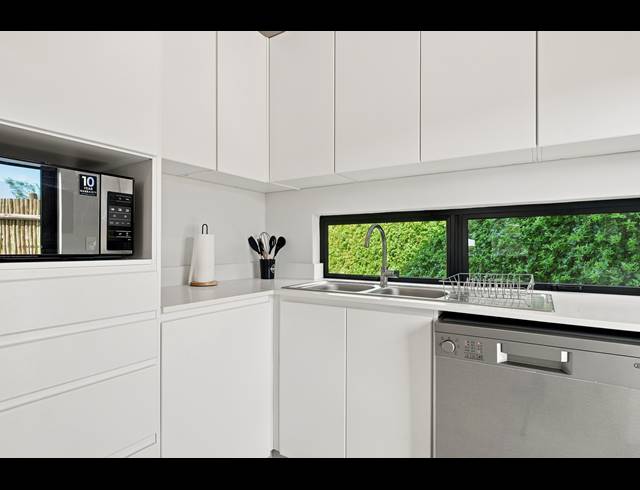 3 BEDROOM TOWNHOUSE FOR SALE IN PALM LAKES ESTATE